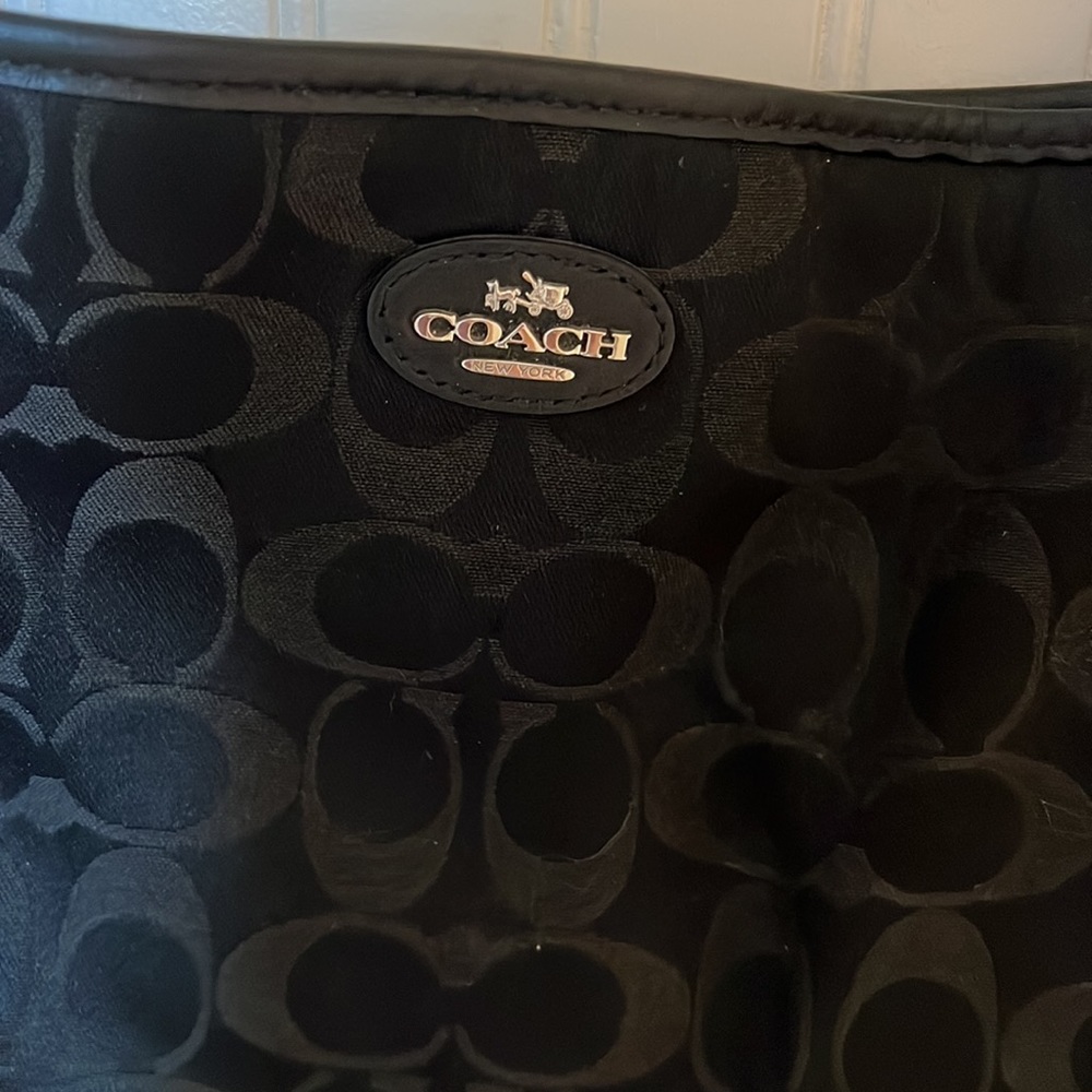 Coach purse and wallet - Picture 2 of 8